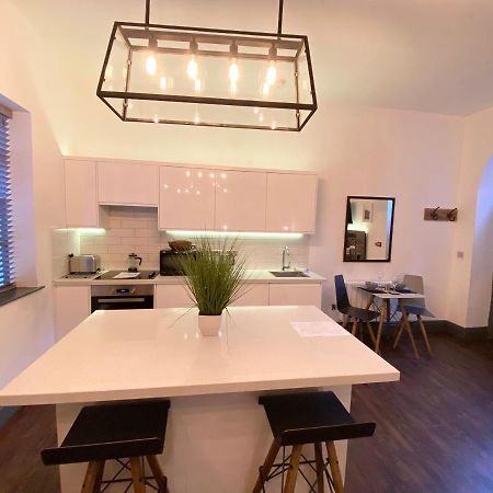Studio At The Coach House Apartments 利兹 外观 照片