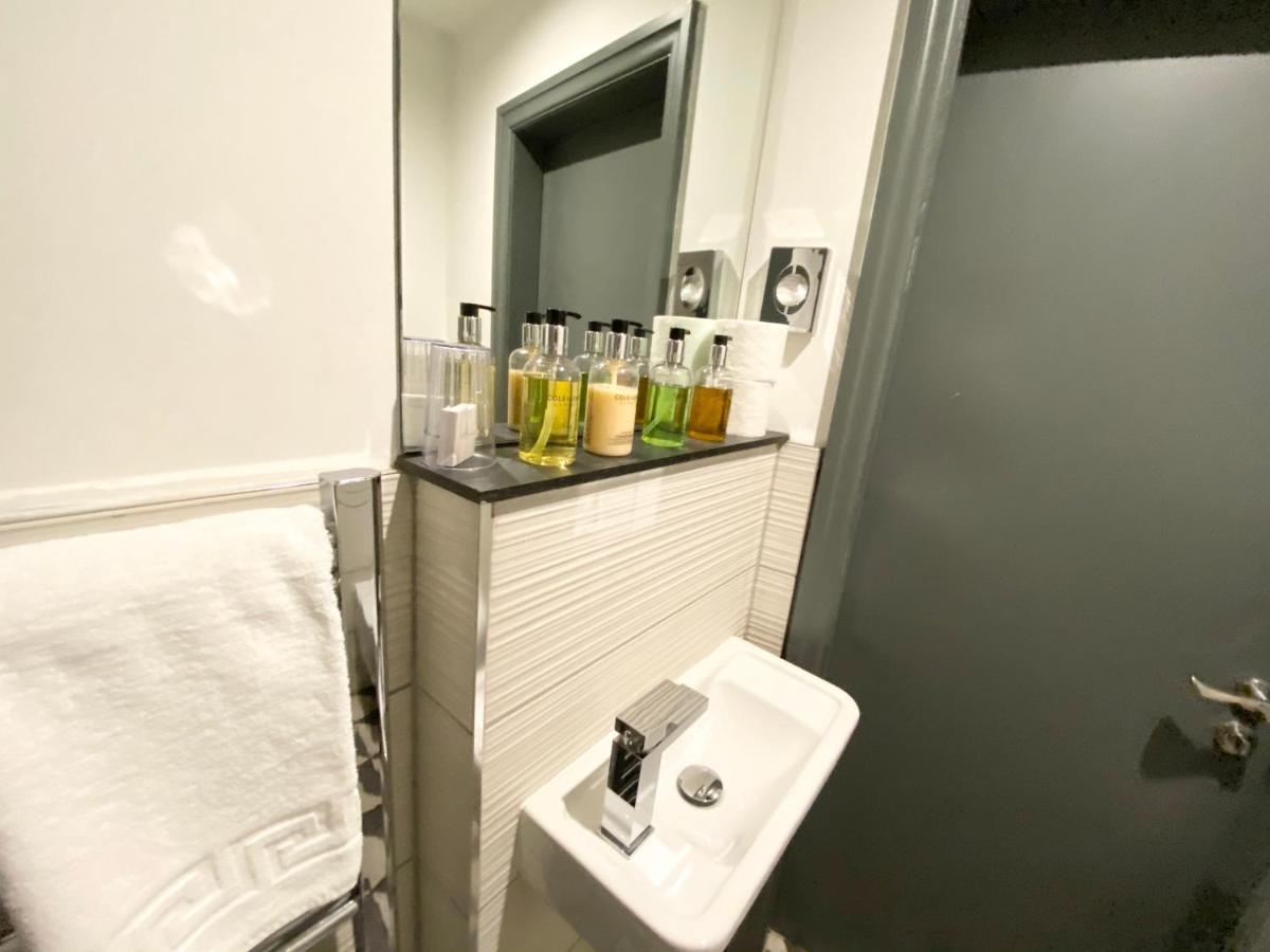 Studio At The Coach House Apartments 利兹 外观 照片